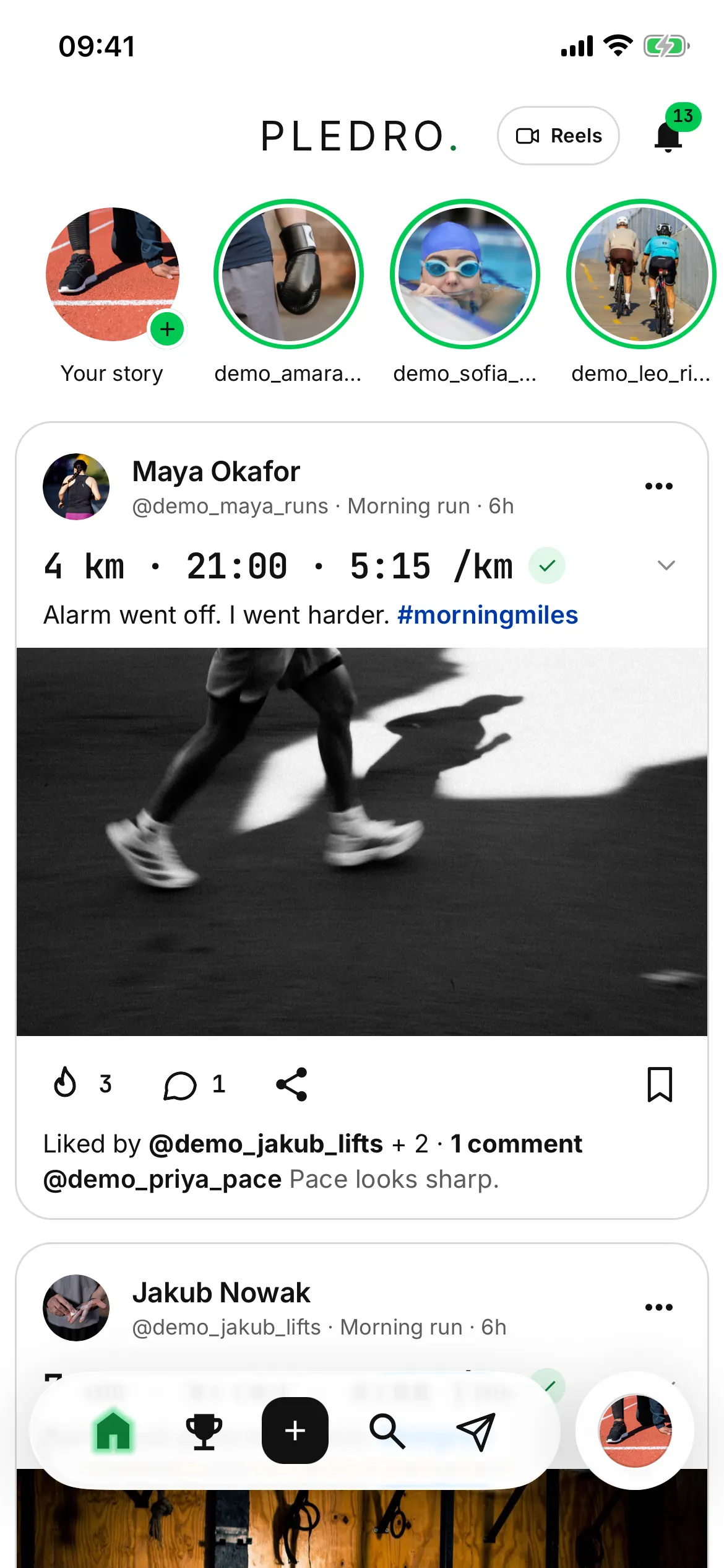The top of the Pledro home feed: the stories rail, then a run post that leads with its numbers — 4 km, 21:00, 5:15 per km and the verified tick — then the caption, the photograph and one social line.